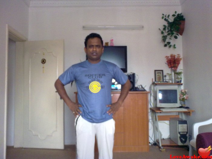ktm255 Bahraini Man from Manama