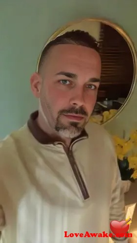 fullfungee77 American Man from Dallas