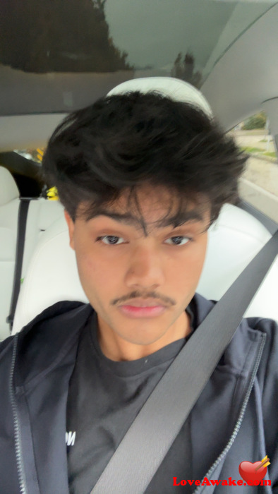 moe2trappy Canadian Man from Vancouver