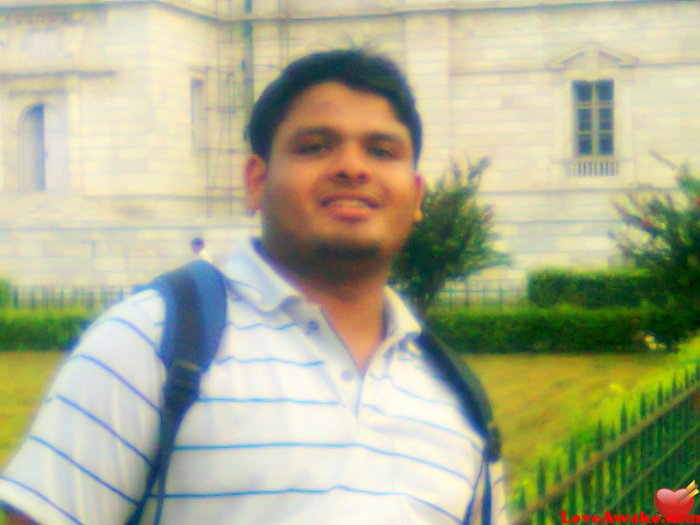 Tanmy Indian Man from Kolkata (ex Calcutta)
