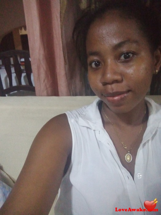 Sonia29 Madagascar Woman from Mananara