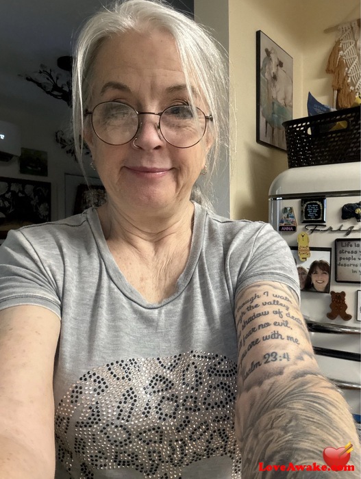 Phoebe71 American Woman from Metairie
