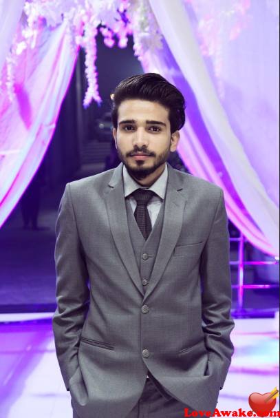 LonnlyyyBoyyy Pakistani Man from Lahore