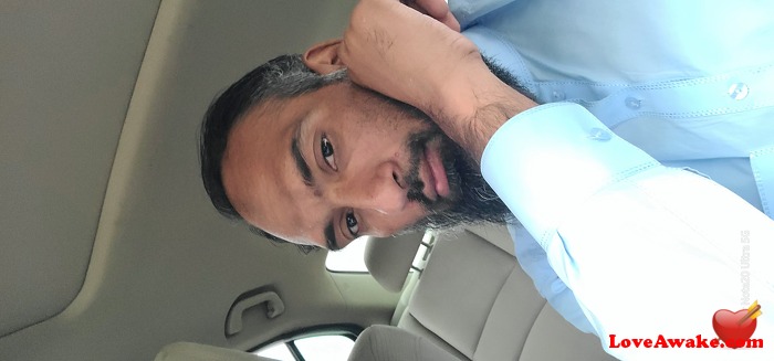 LoveeisLifee UAE Man from Sharjah