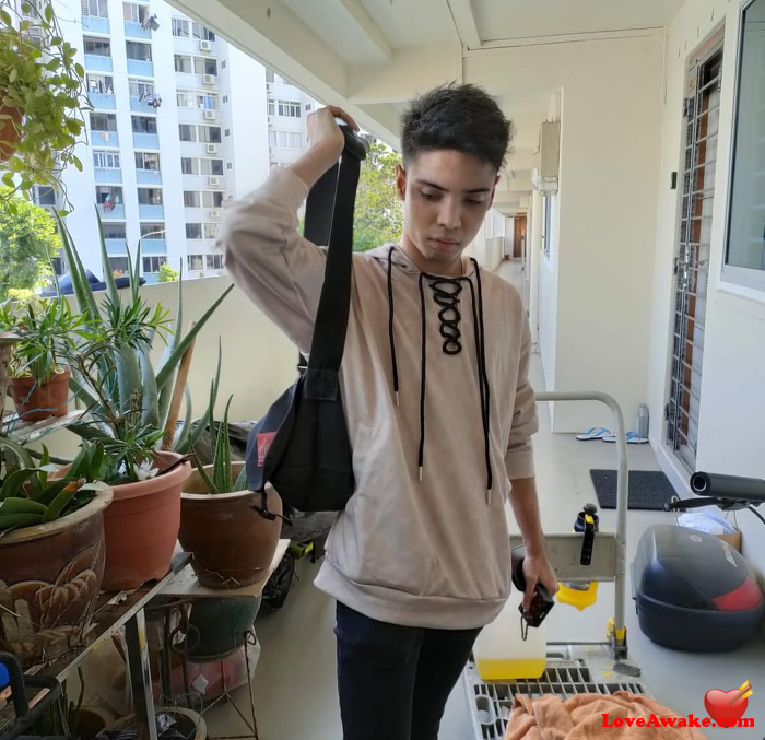 peter54447 Singapore Man from Simei