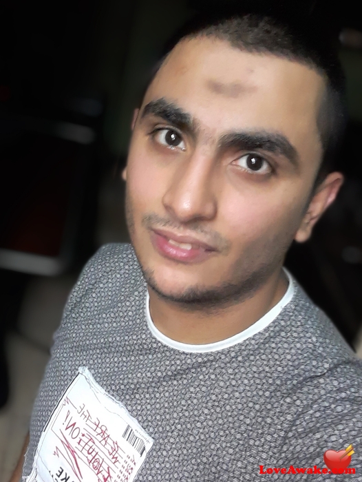mrexcellence Egyptian Man from Cairo = El Qahira (= Cairo)