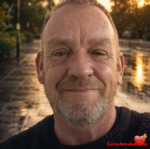 john4239 UK Man from Cheshunt