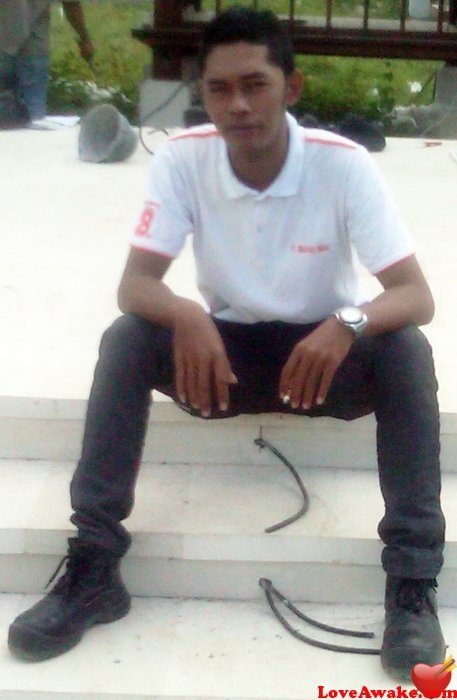 Royronie Indonesian Man from Denpasar, Bali