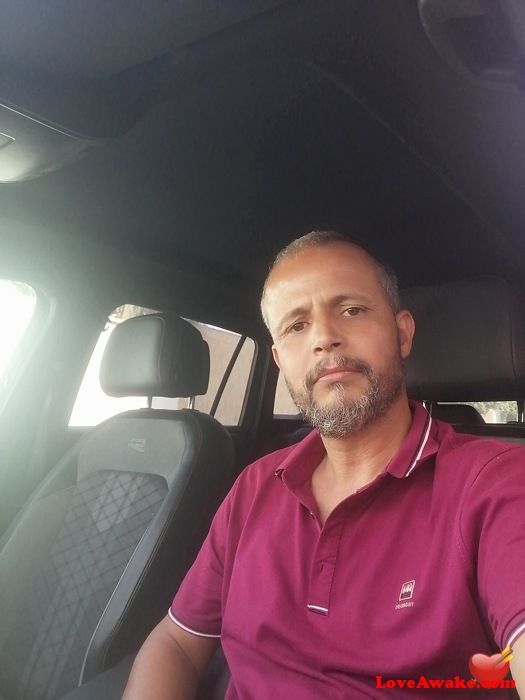 Hocine-31 Algerian Man from Oran