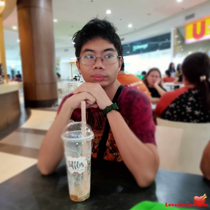 KyleCim Filipina Man from Dumaguete