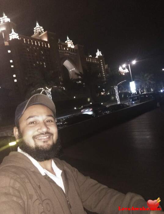 Huzzysms UAE Man from Dubai