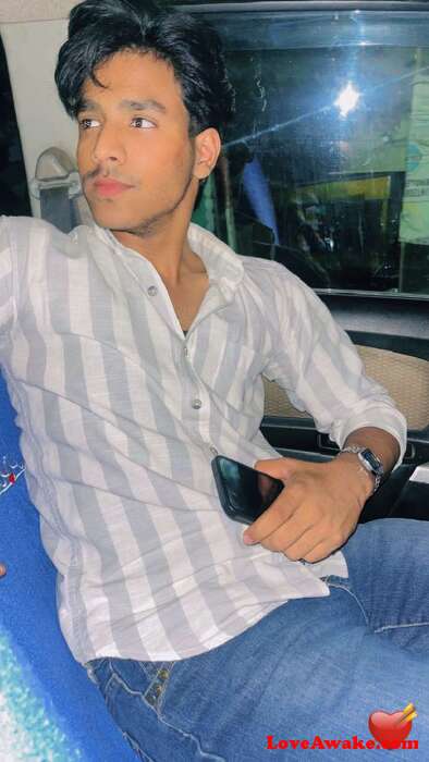 Bily1000 Indian Man from New Delhi