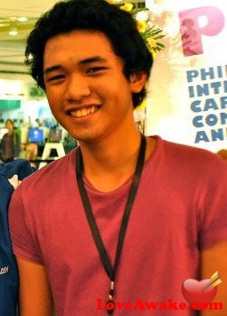 kryzz Filipina Man from Makati