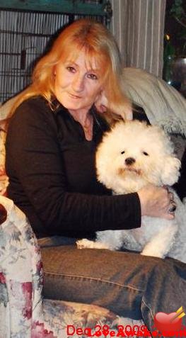 jinpuppylove Canadian Woman from Wiarton