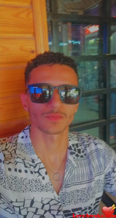 Zayn7 Algerian Man from Constantine