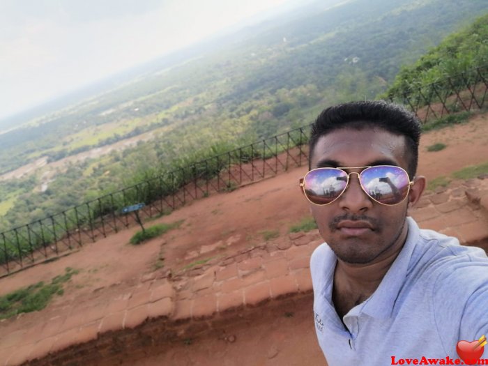 vishmac Sri Lankan Man from Colombo