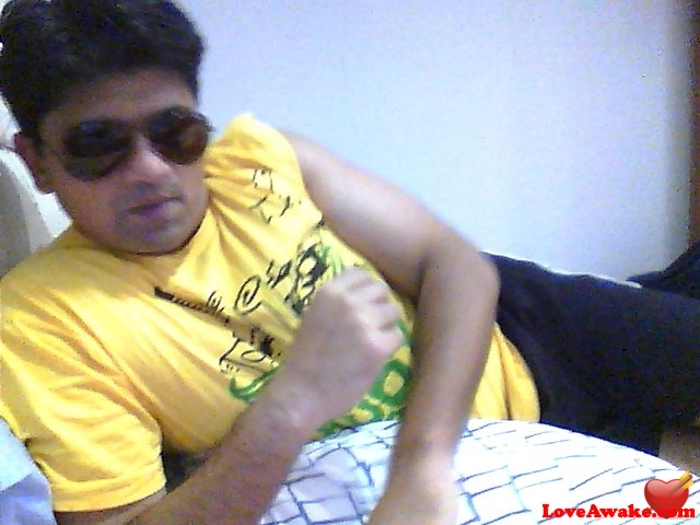 neonline Singapore Man from Singapore