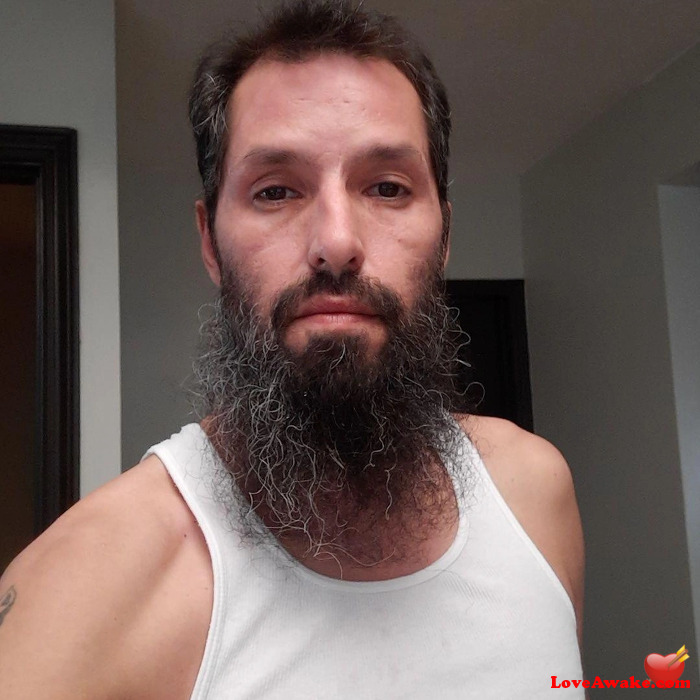 Courtney38 Canadian Man from Regina