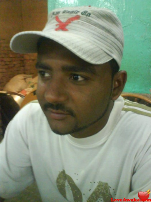 nomiora Pakistani Man from Karachi