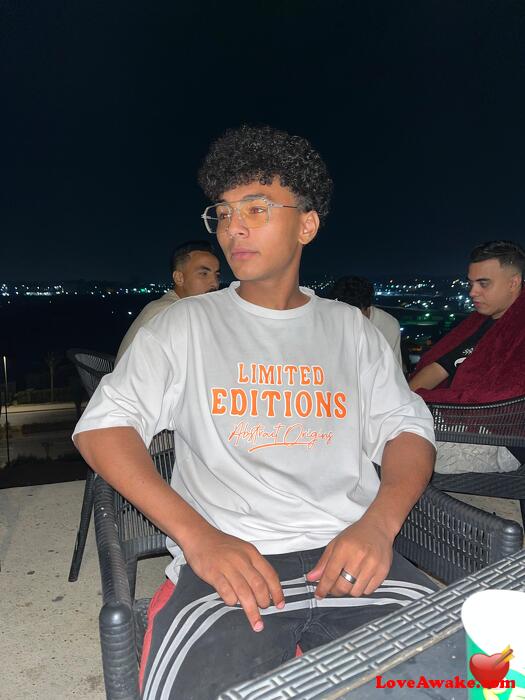 Mahmoud6145 Egyptian Man from Cairo = El Qahira (= Cairo)