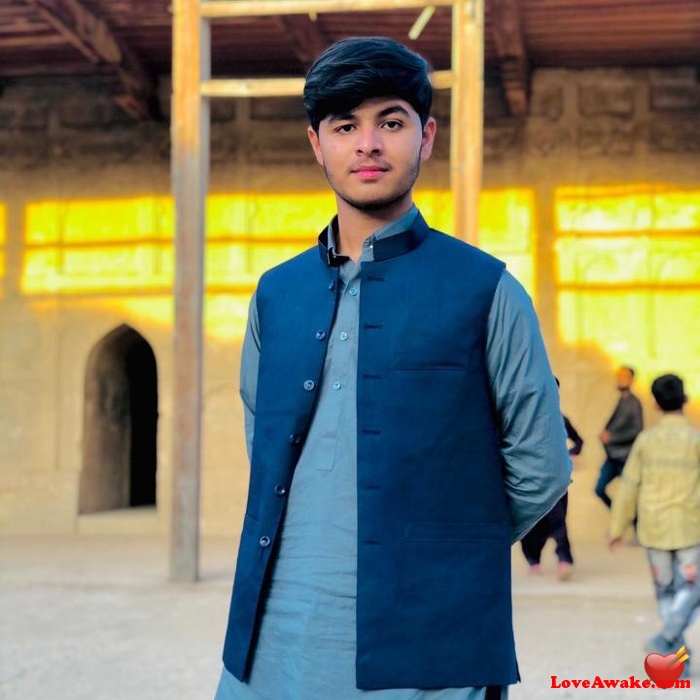 shezi1651 Pakistani Man from Jacobabad