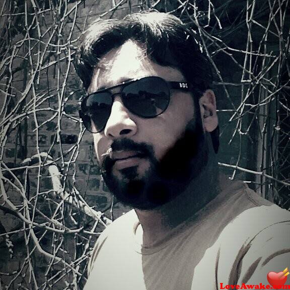 binraza Pakistani Man from Islamabad