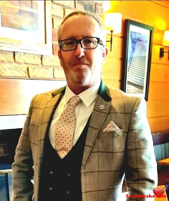 Macmbe72 UK Man from Dursley