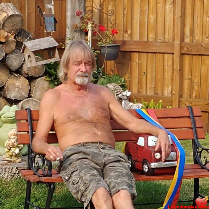 dennis109 Canadian Man from Edmonton