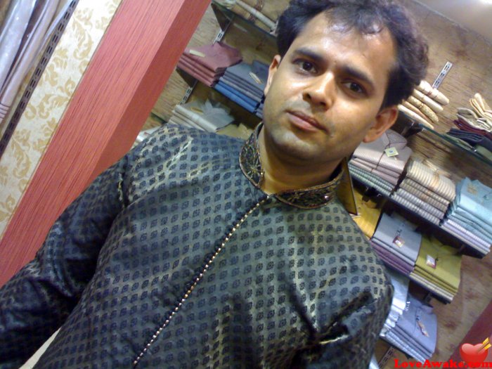 aditya55 Indian Man from Allahabad