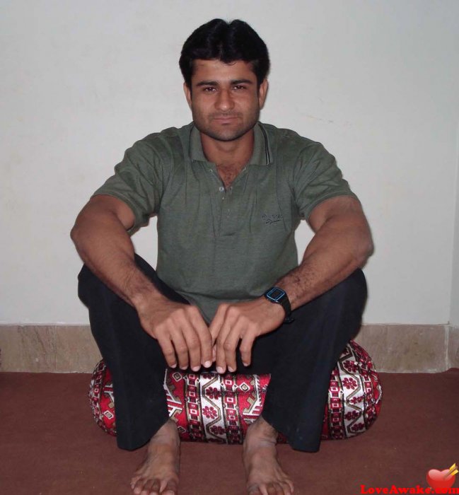 sanu1 Pakistani Man from Karachi