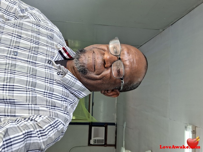 Bunfatz Papua New Guinea Man from Lae