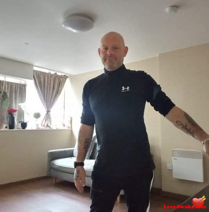 Bigphil74 UK Man from Liverpool