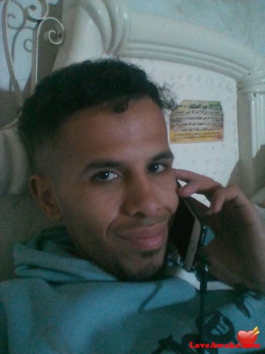 mohamedbbxx Egyptian Man from Cairo = El Qahira (= Cairo)