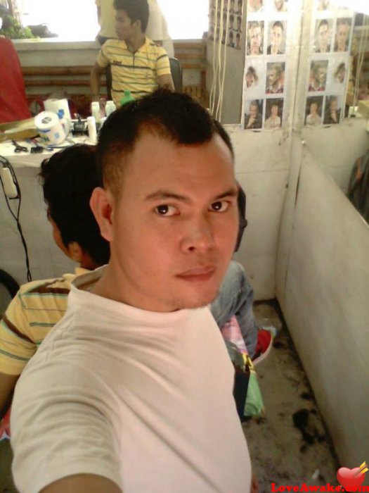 shomjo Filipina Man from Cagayan de Oro, Mindanao