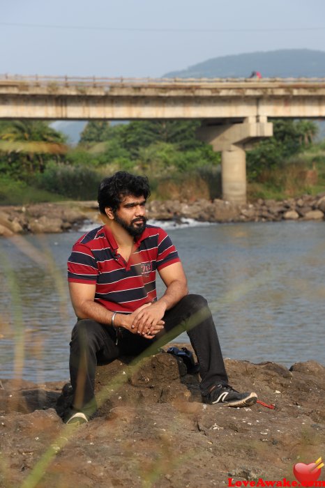 vinzy3 Indian Man from Pune