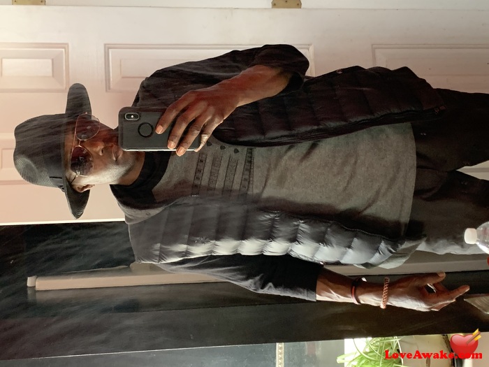 Dip2000 Colombian Man from Bogota