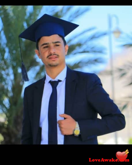 She7015 Yemeni Man from Ibb