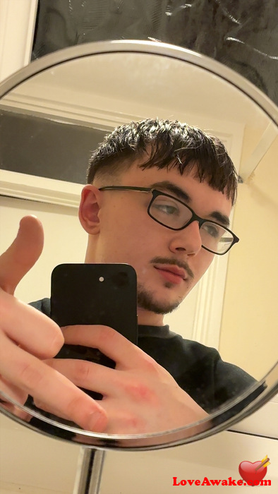Milli225 UK Man from Derwent