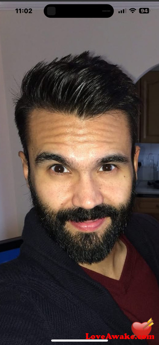 Ravs85 UK Man from Luton