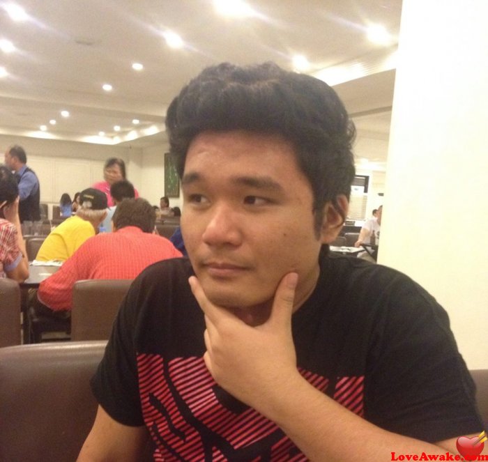 adrianme Filipina Man from Cavite, Luzon