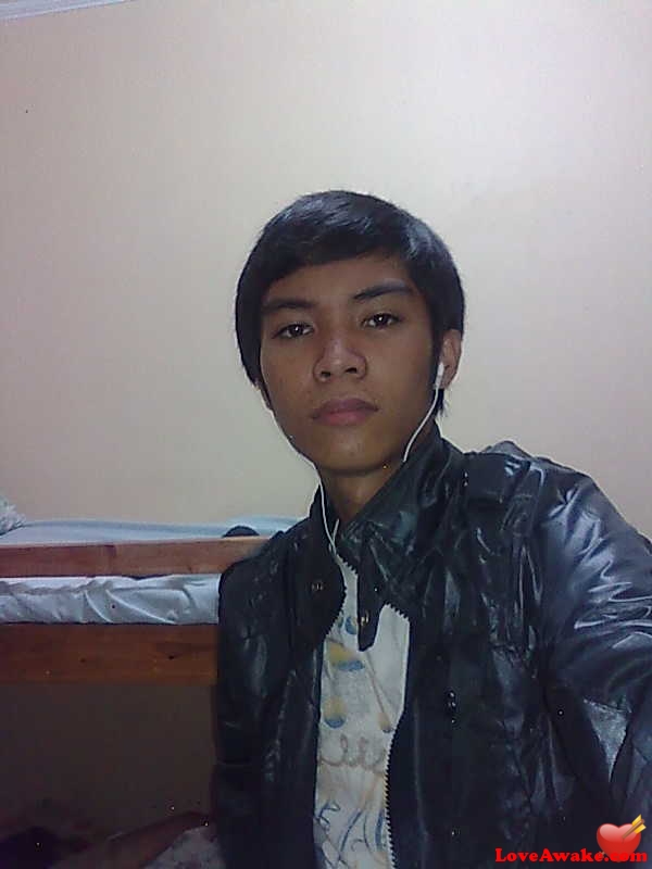 chuyx2 Filipina Man from Iloilo, Panay