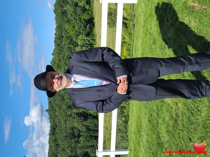 Steve01540 American Man from Oxford