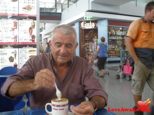 hellotogether Cambodian Man from Phnom Penh