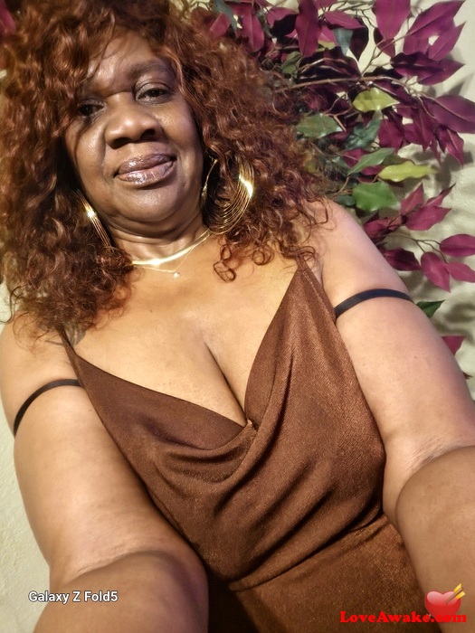 Venusinthestarz American Woman from Oklahoma City