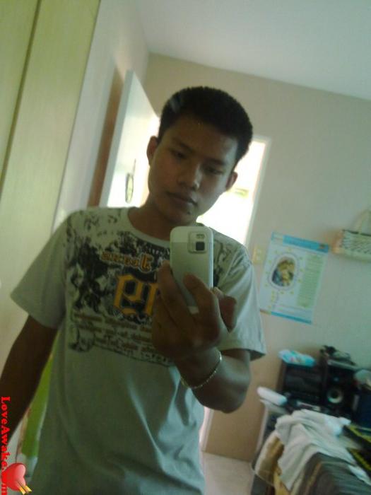 nixon22 Filipina Man from Cebu