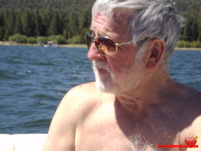 crichard0372 American Man from Big Bear Lake