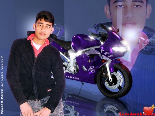 husnain6969 Pakistani Man from Lahore