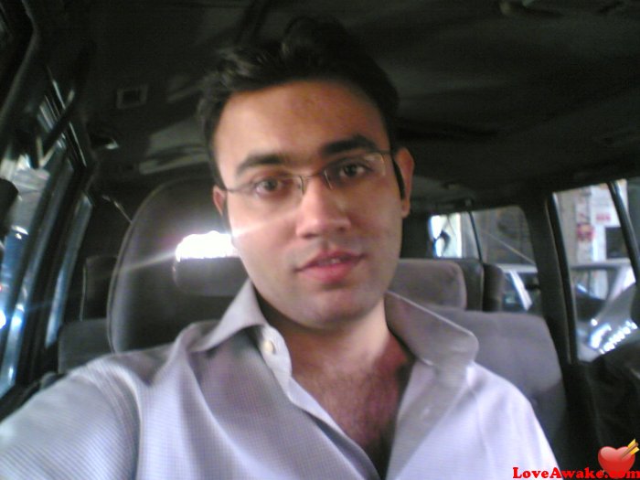 makmerlot Pakistani Man from Lahore