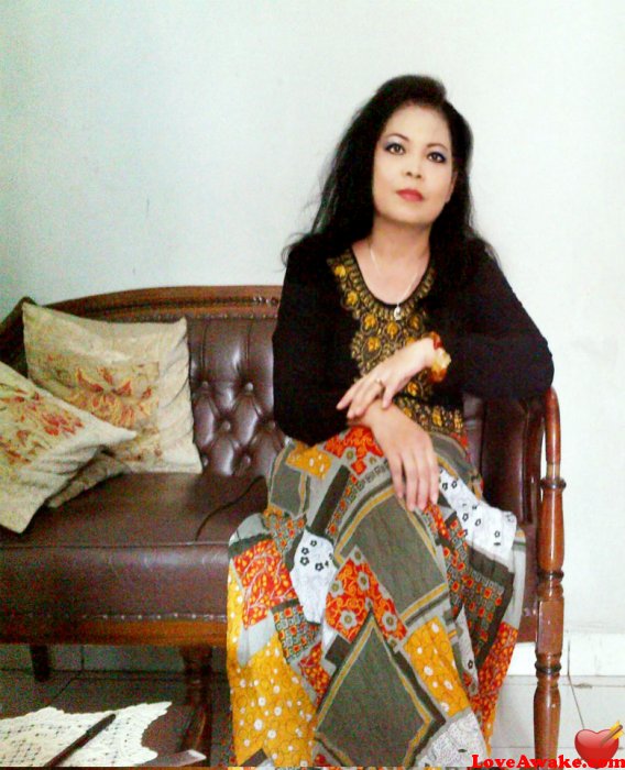 eni00 Indonesian Woman from Bandung, Java