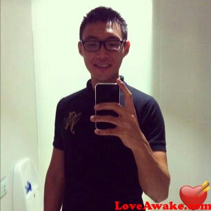 Jharls Singapore Man from Singapore